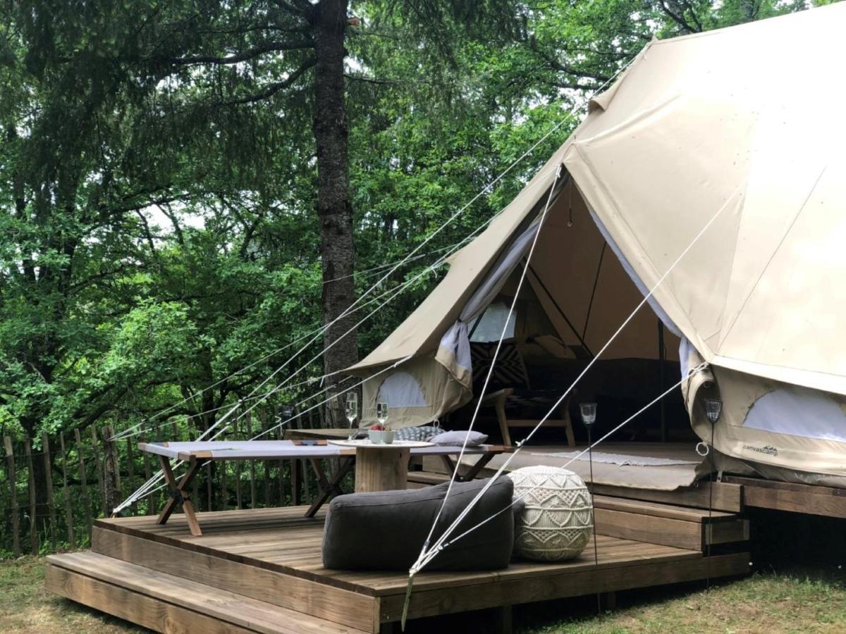 Camping Moulin De Chaules Saint-Constant Екстериор снимка