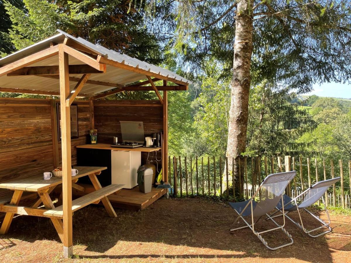 Camping Moulin De Chaules Saint-Constant Екстериор снимка
