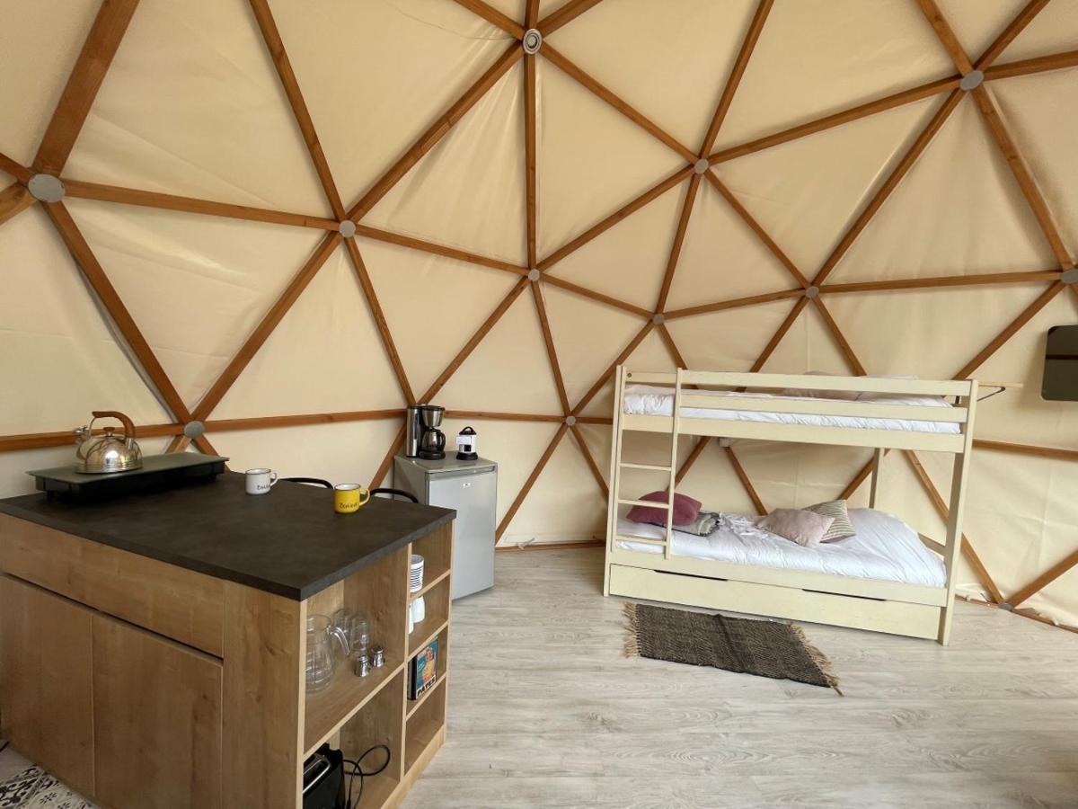 Camping Moulin De Chaules Saint-Constant Екстериор снимка