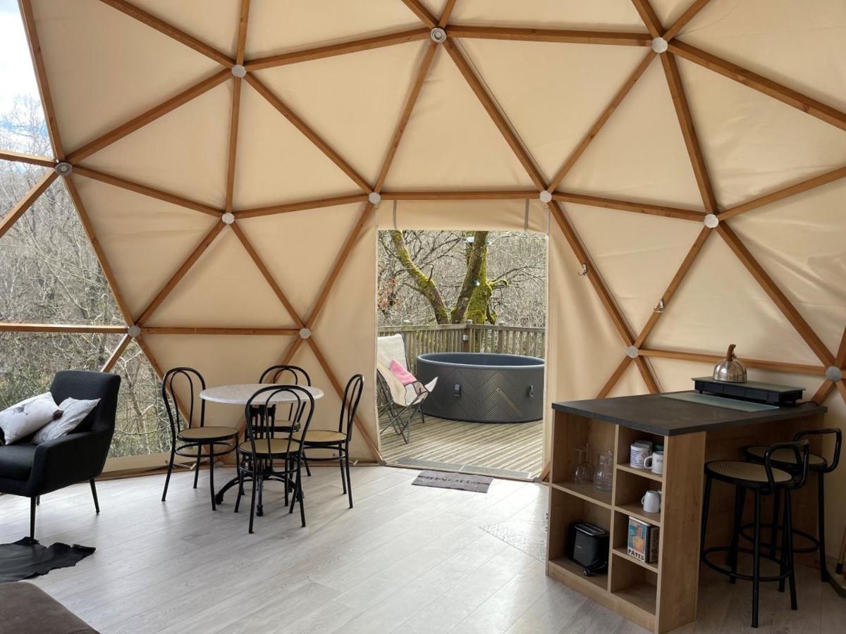 Camping Moulin De Chaules Saint-Constant Екстериор снимка
