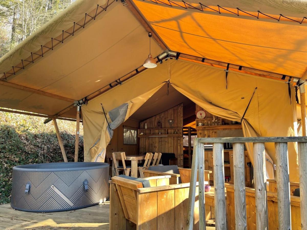 Camping Moulin De Chaules Saint-Constant Екстериор снимка
