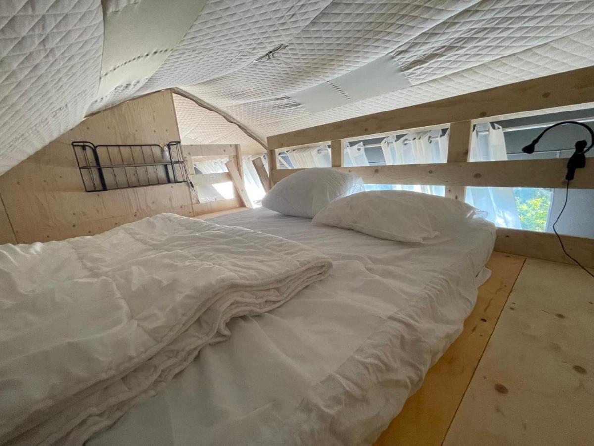 Camping Moulin De Chaules Saint-Constant Екстериор снимка