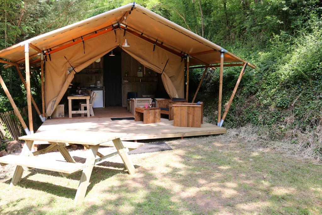 Camping Moulin De Chaules Saint-Constant Екстериор снимка