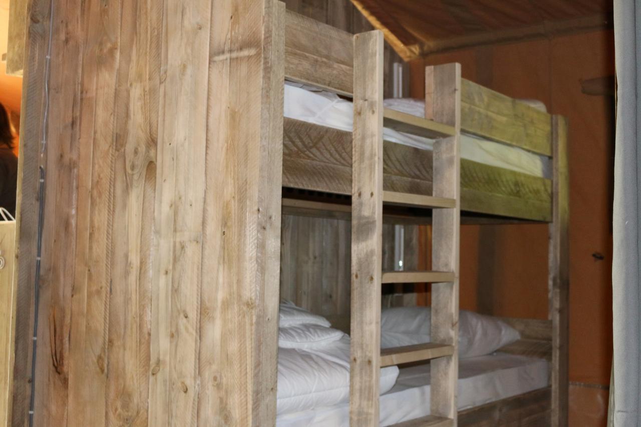 Camping Moulin De Chaules Saint-Constant Екстериор снимка